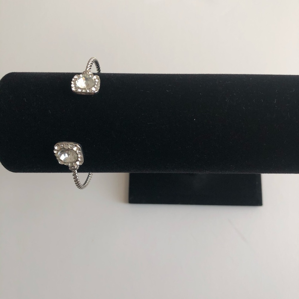 Classy bracelet! - Picture 2 of 4